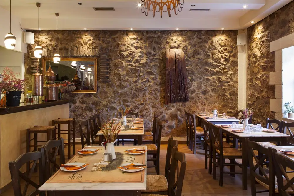 Ta Ahladia Restaurant in Aigáleo