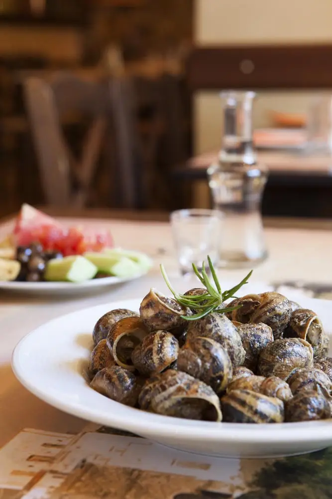 Ta Ahladia_Aigáleo_slider_image_3