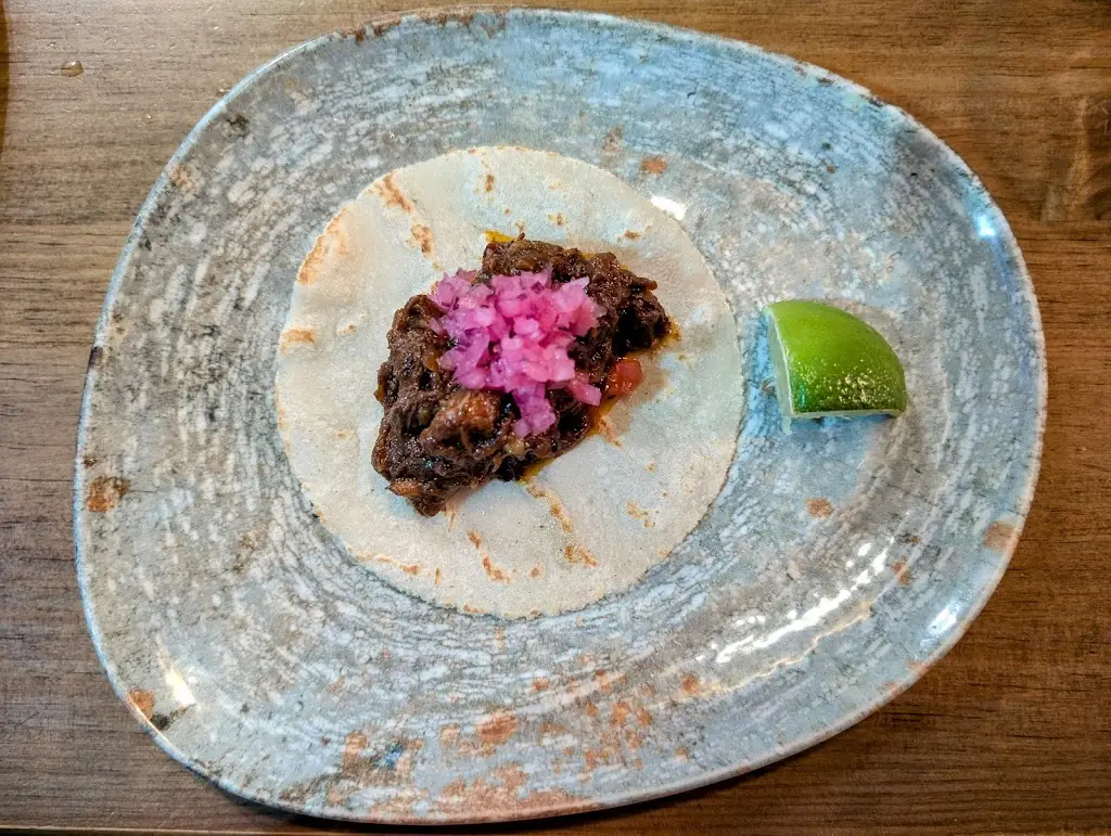 Axel Brizard_VERi TABLE_Néo Psychikó_Bewertung