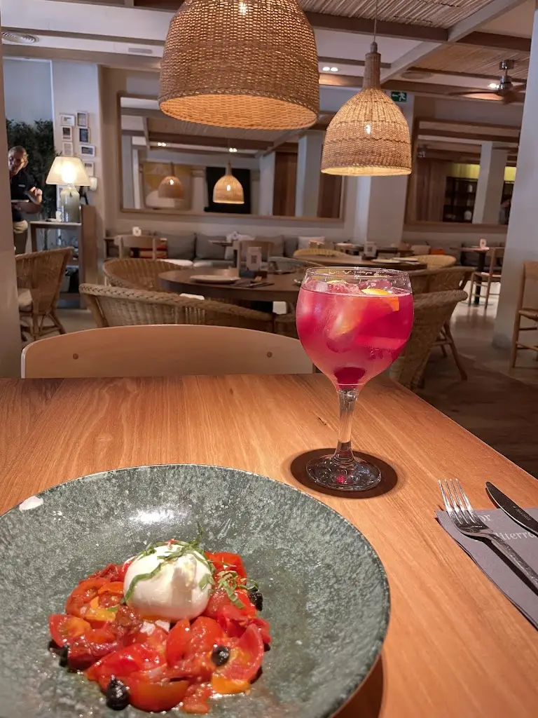 Alan Zuo_Κρήταμος - κρητικό μεζεδοπωλείο_Paianía_Bewertung