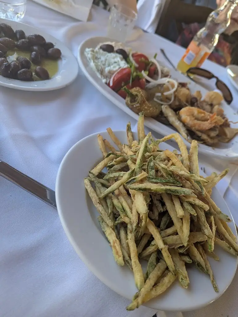 Waldo “P” Barnstormer_Galene fish restaurant_Palaiá Fókaia_Bewertung