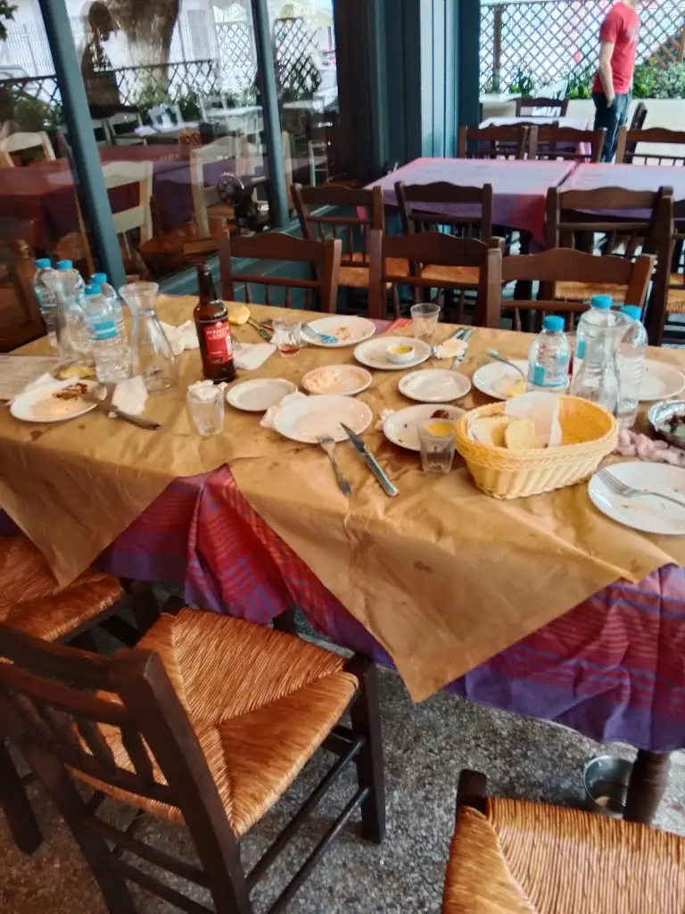 Menu_Toupektsis_Aigáleo_image_2