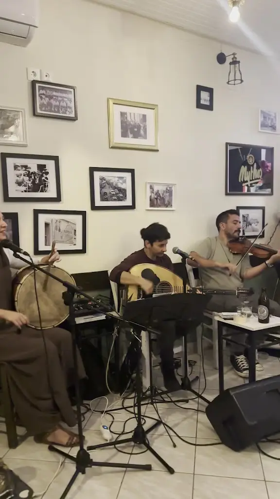 emma galliou_Toupektsis_Aigáleo_avis