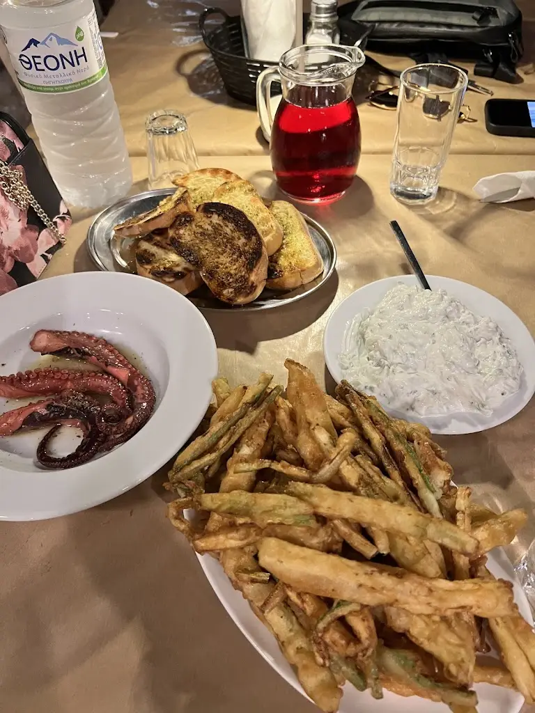 Anastasiya Puchkouskaya_To Apomero_Palaiá Fókaia_Bewertung