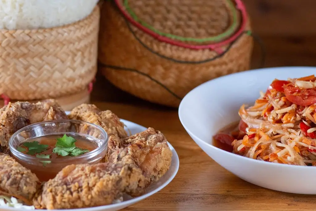 Toukta Thai food_Níkaia_slider_image_3