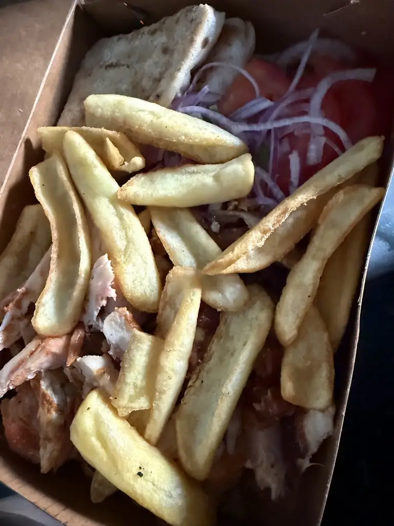 mihaela mihaliou_Η ΤΣΑΧΠΙΝΑ ΤΗΣ ΝΙΚΑΙΑΣ_Níkaia_Bewertung