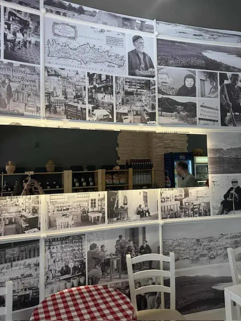 Το Σπήλιο, Κρητική Μπακαλοταβέρνα Νίκαια Restaurant in Níkaia