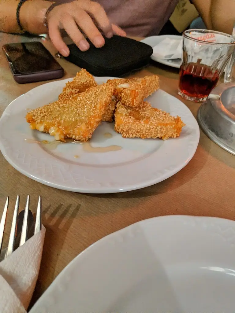 Menü_Dekaráki_Aigáleo_Bild_7