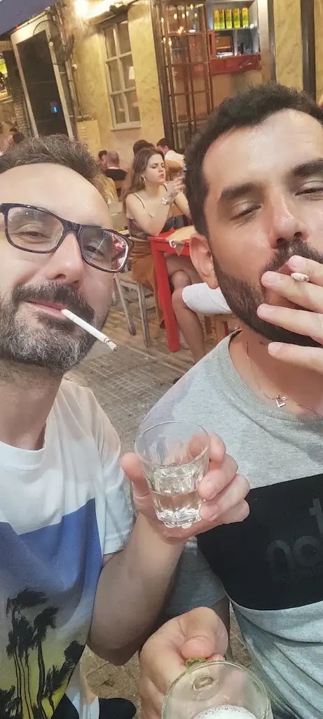 OKALITEROSGR Tsikolatas_Dekaráki_Aigáleo_Bewertung