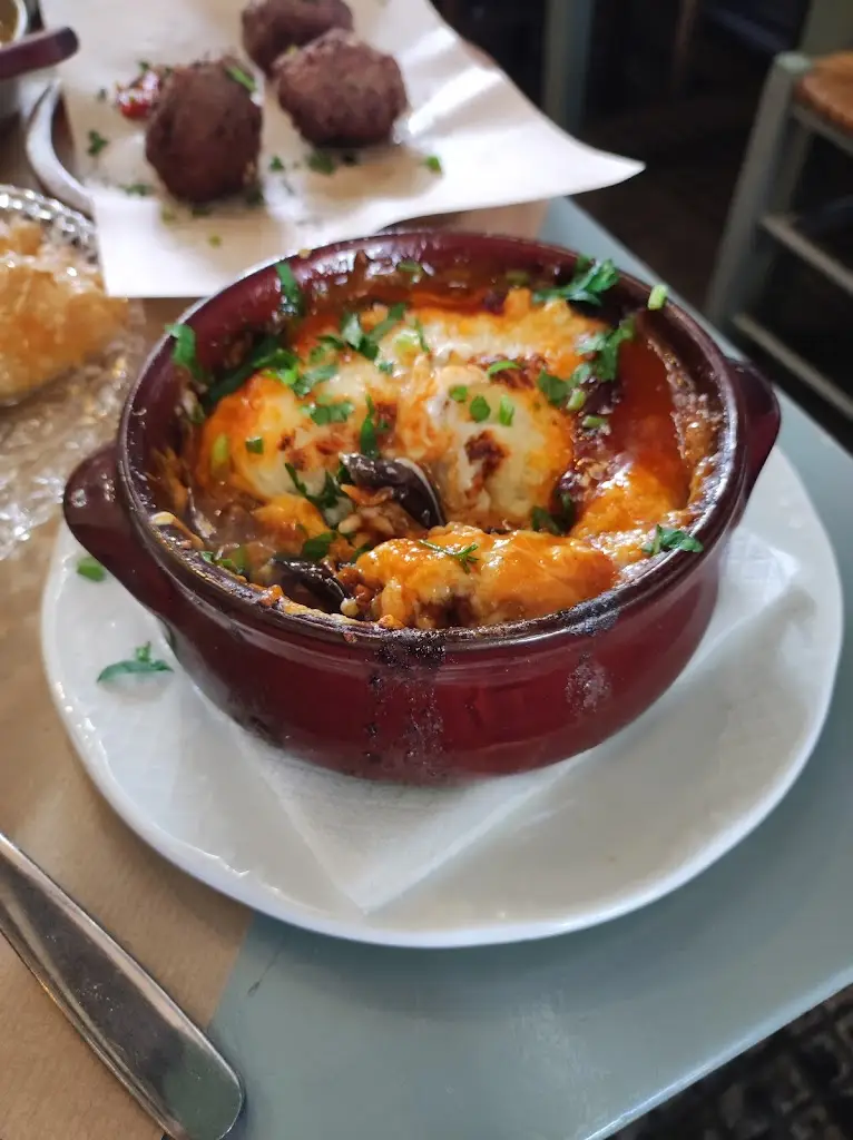 Dekaráki_Aigáleo_slider_image_3