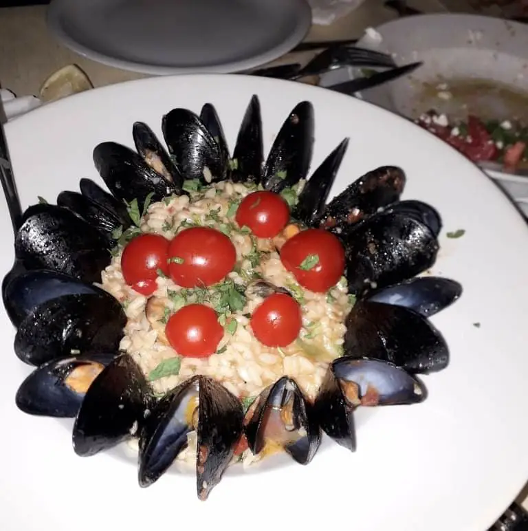 Menu_ΠΟΡΤΡΕΤΟ ΤΑΚΗΣ ΓΙΑΝΝΑ !!!_Níkaia_image_2