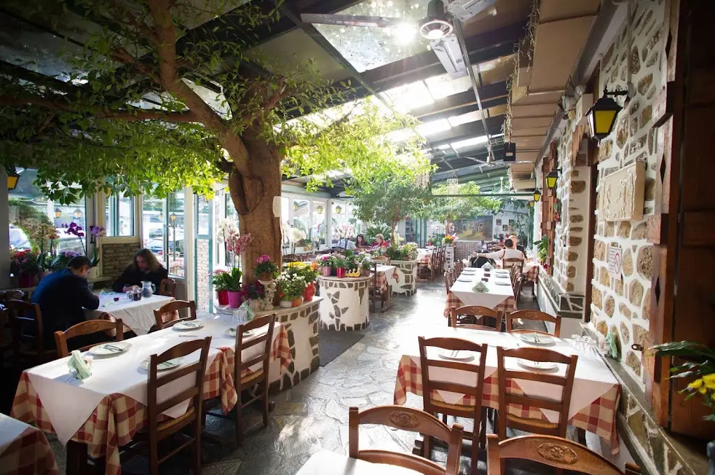 Koutouki Kalypso_Palaió Fáliro_slider_image_1