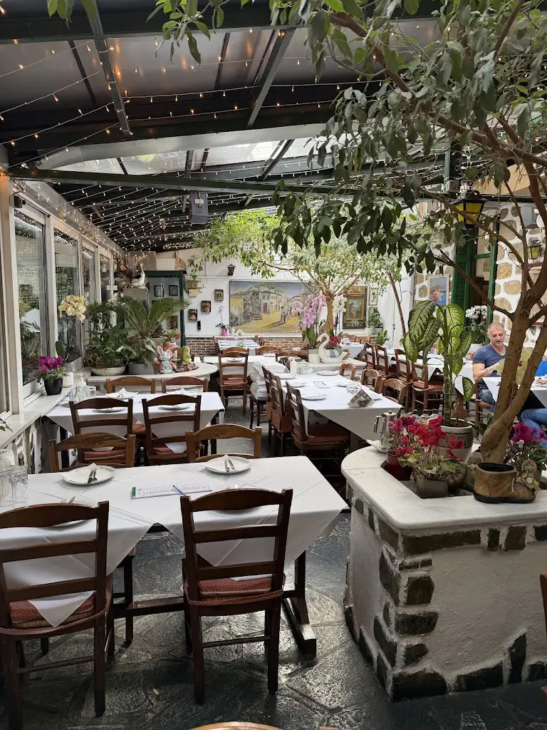 Koutouki Kalypso_Palaió Fáliro_slider_image_3