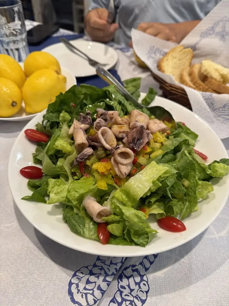 LEMI GROUP INC_DENIZ MEZE SINGLE MEMBER P.C._Palaió Fáliro_review