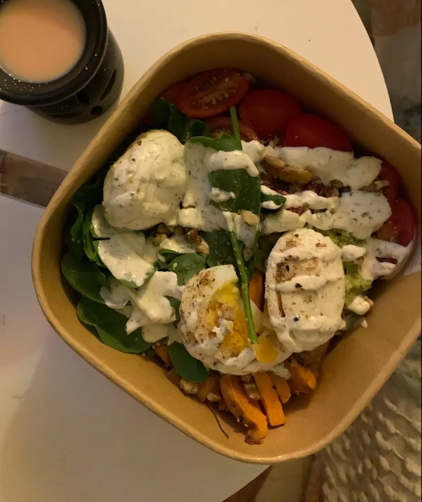 Jackie V_Sáno Bowls_Palaió Fáliro_Bewertung