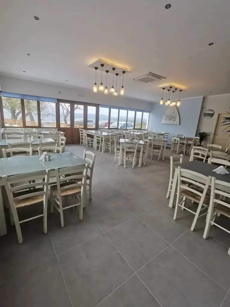 Taverna Kavouropetra_Aegina_slider_image_1