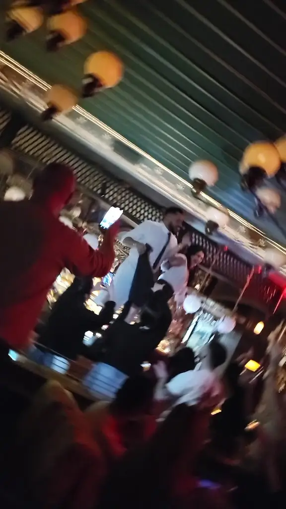 Paliatsos Bar Athens_Pentéli_slider_image_2