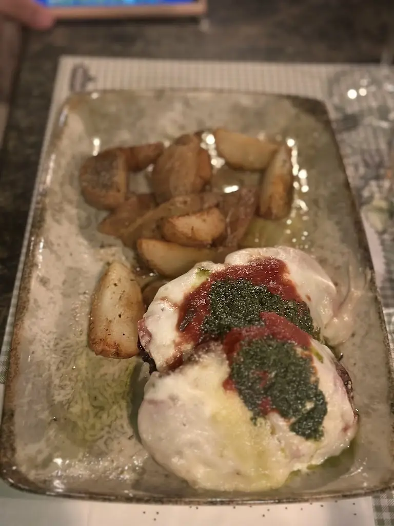 Stamatios Draziotis_Piu Verde_Papágou_reseña