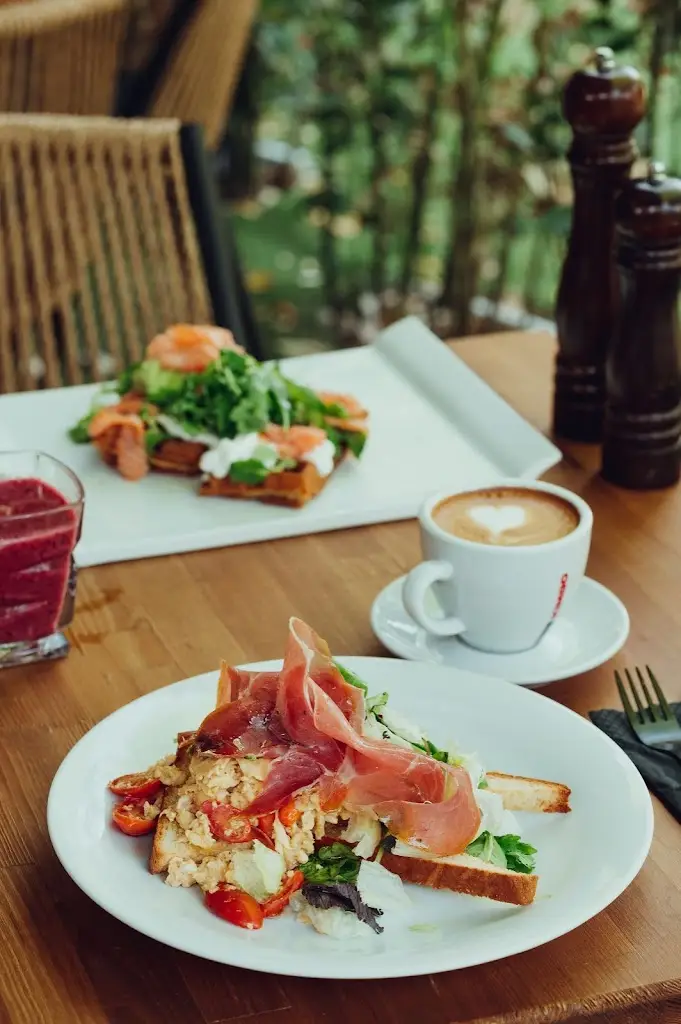 Menü_Sentinelle_Papágou_Bild_9