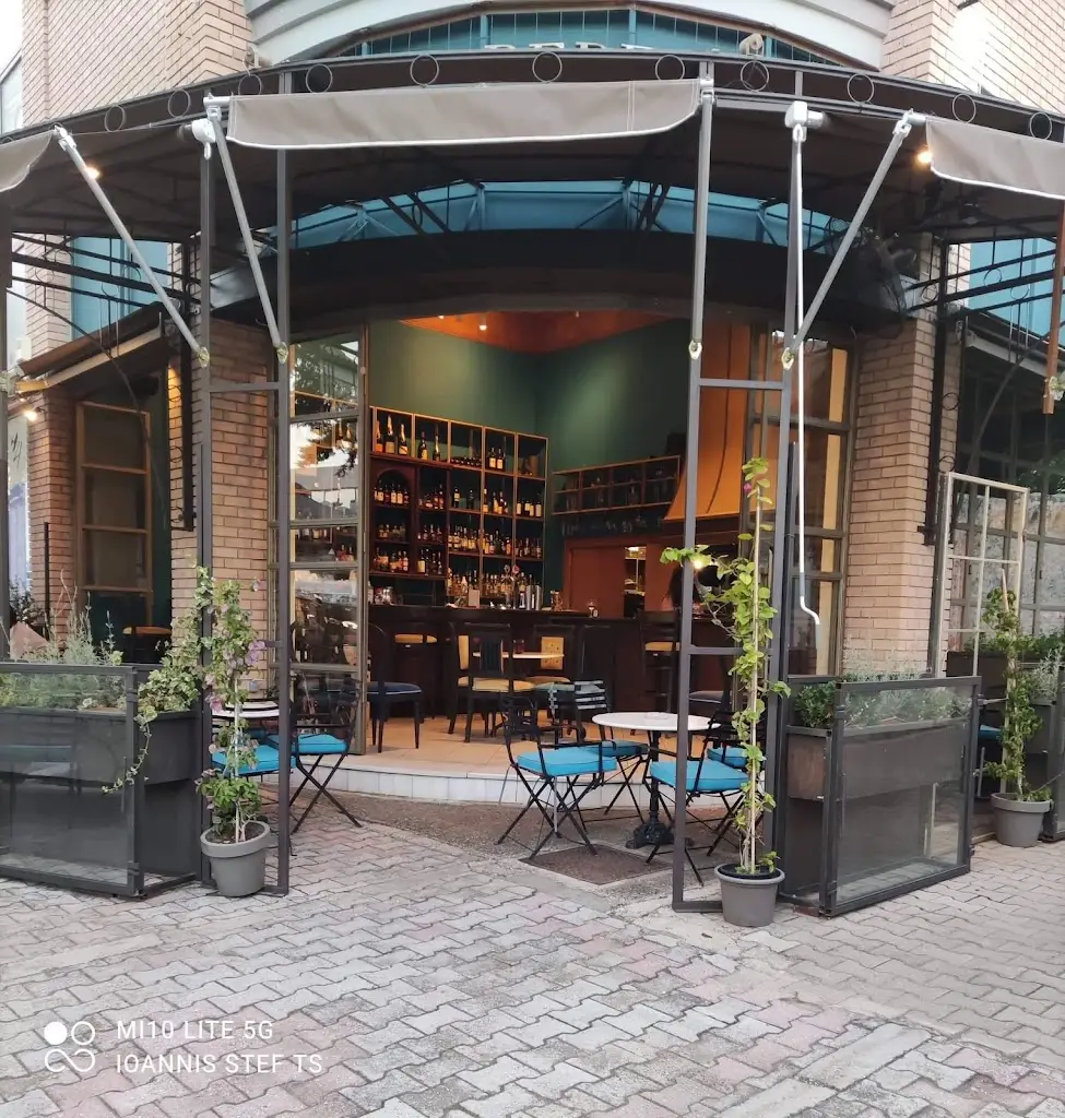 LE BEBE BONI BISTROT Restaurant in Pallíni