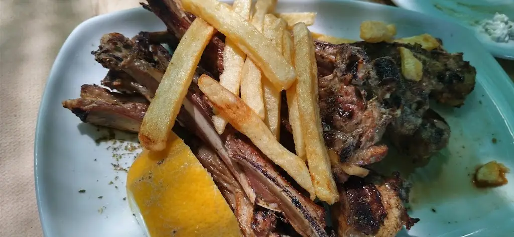 Stavros Heracleous (stavr1s)_Taverna Monaksia_Pallíni_Bewertung