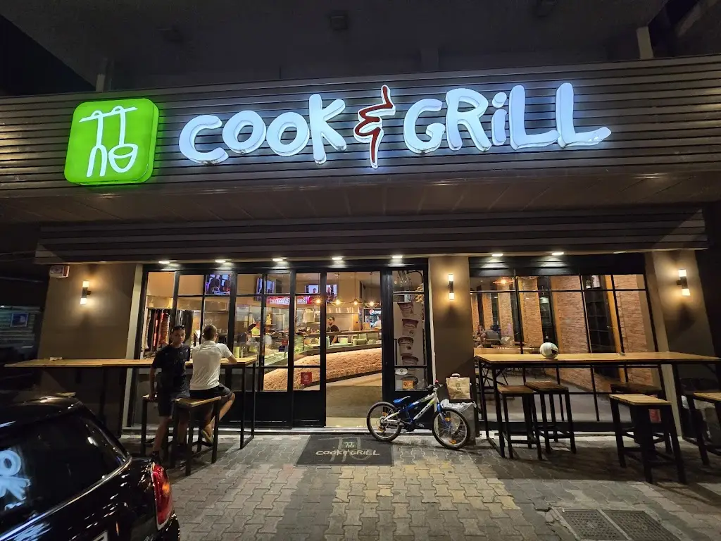Cook and Grill Restaurant in Pallíni