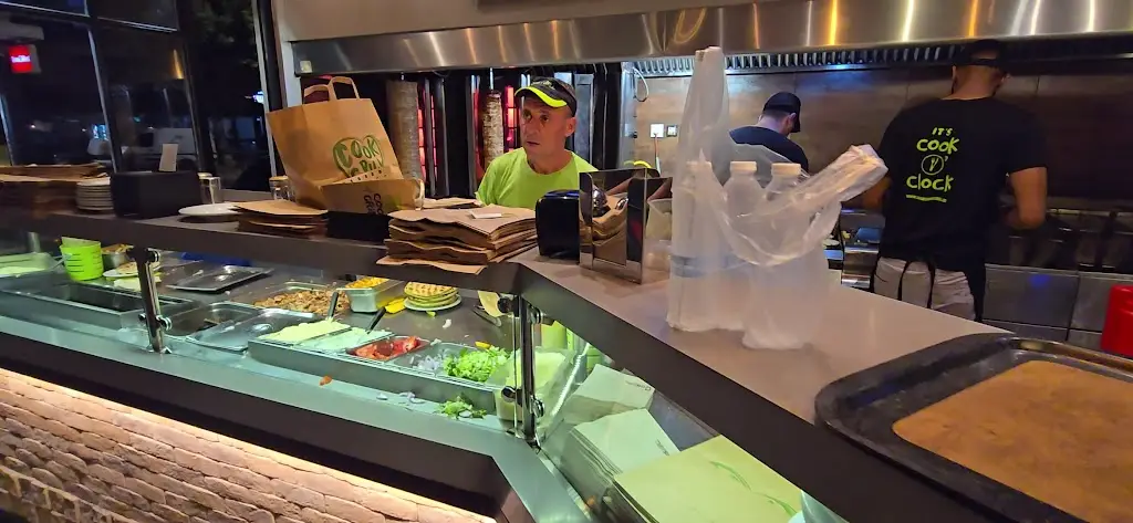 Cook and Grill_Pallíni_slider_image_2