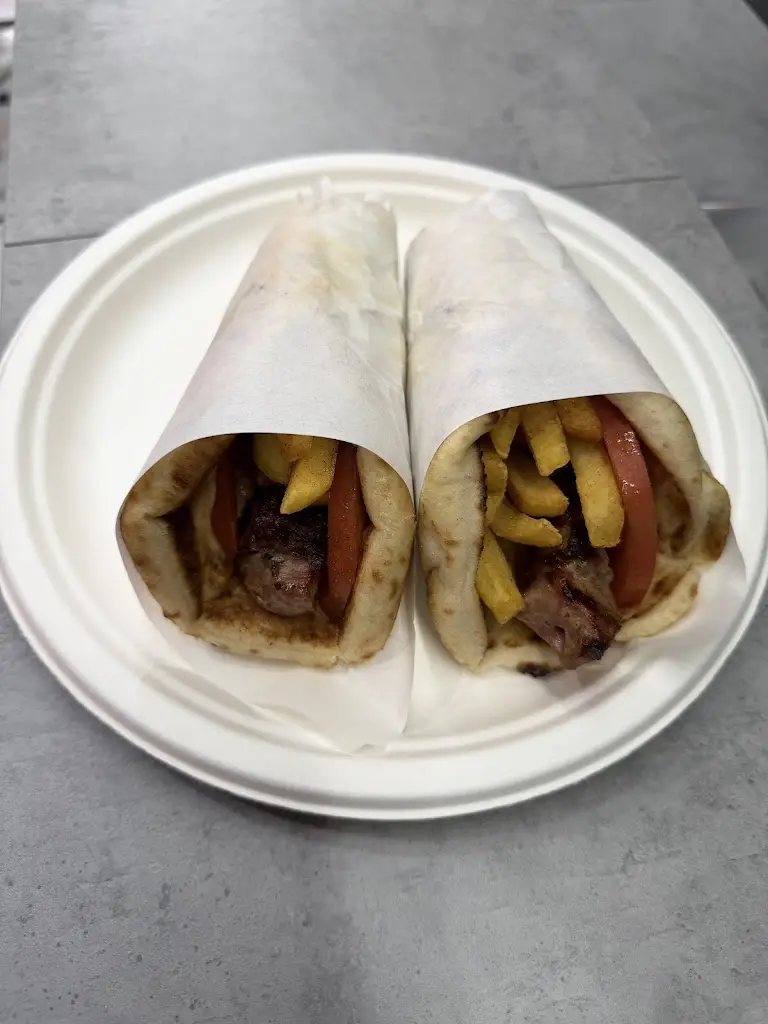 Veaki 56 Athens Restaurant in Peristéri