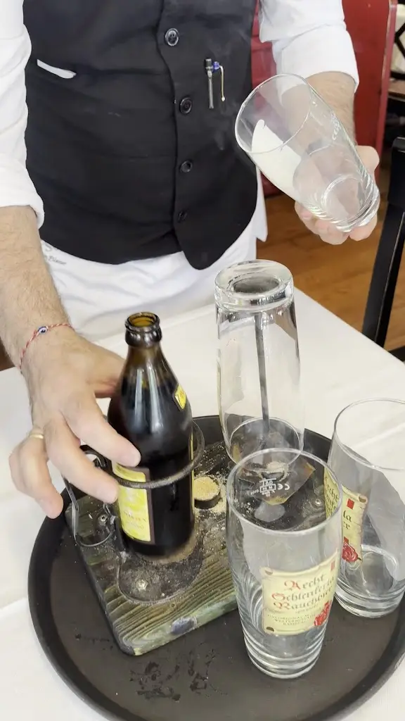 George F. Kapaniris_Basegrill Athens_Peristéri_avis