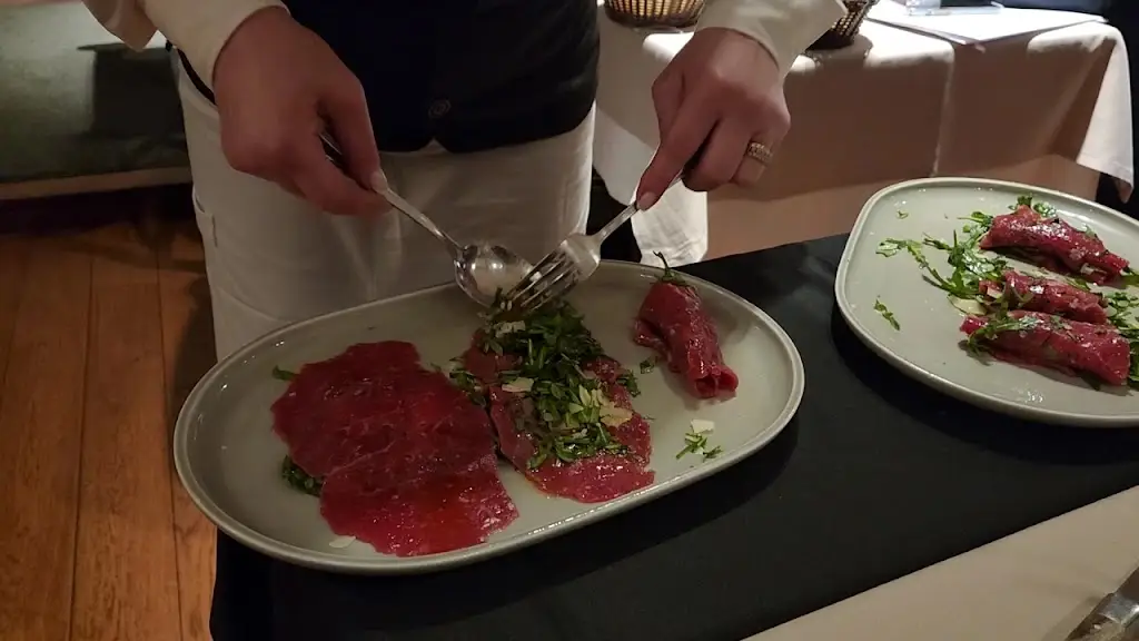 Basegrill Athens_Peristéri_slider_image_2