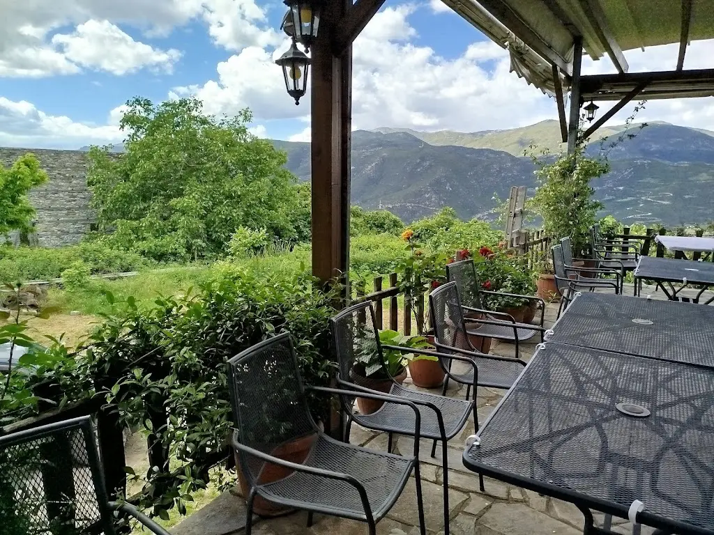 Archontiko - Tavern in Ampelakia, Larissa Restaurant in Ampelákia