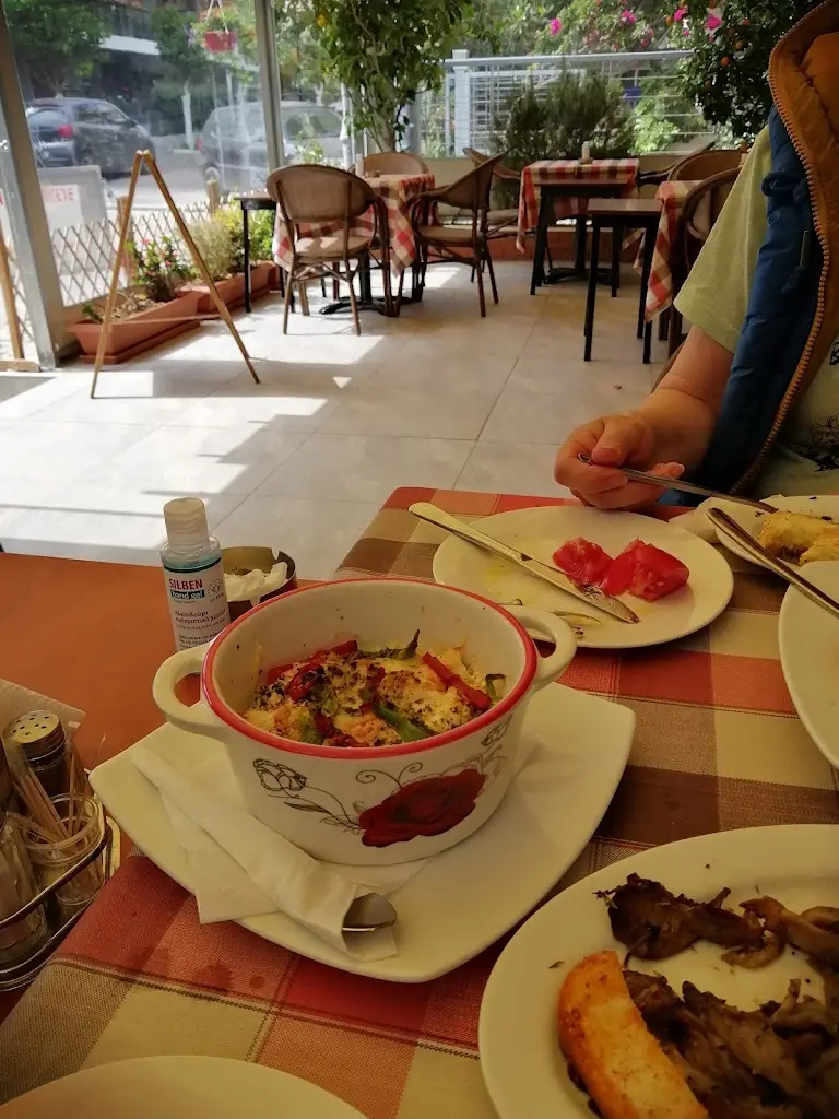 Michail Kefalas_Mousitsa_Petroúpolis_Bewertung