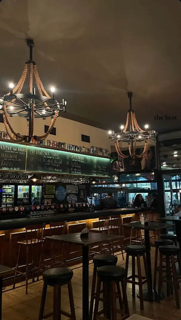 Maria P_Aλχημιστής_Petroúpolis_Bewertung