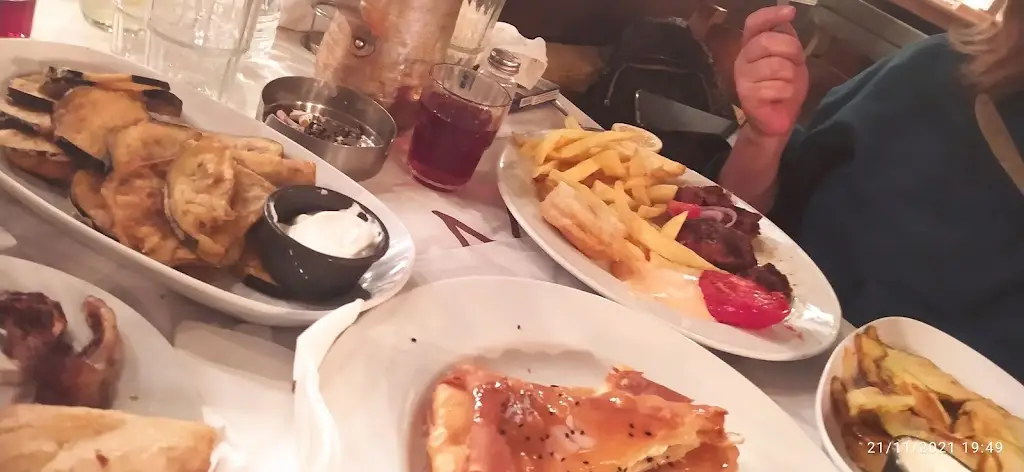 Menü_Tavern Paradeisos_Petroúpolis_Bild_7