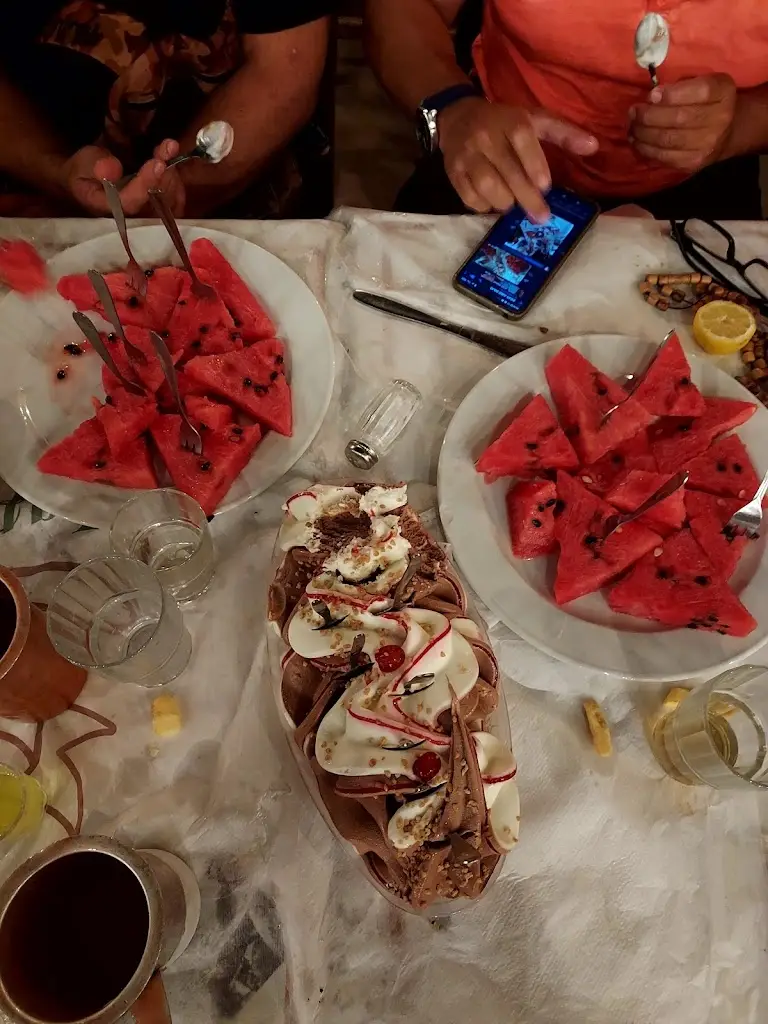 Menü_Tavern Paradeisos_Petroúpolis_Bild_9