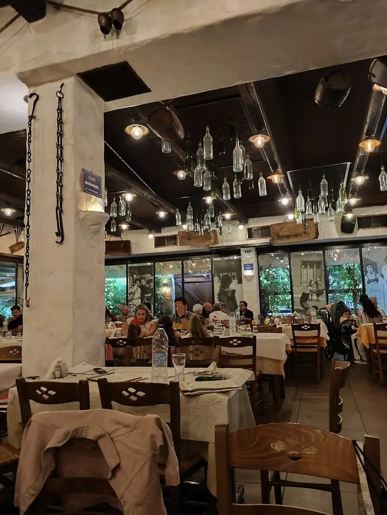 Tavern Paradeisos_Petroúpolis_slider_image_3