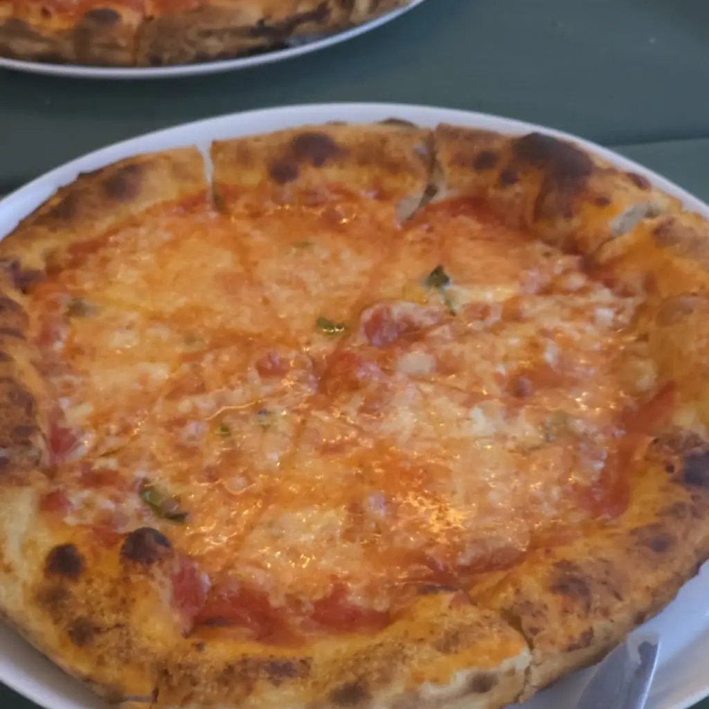 Basiliki Perrou_Mama Mia Sofia_Petroúpolis_Bewertung