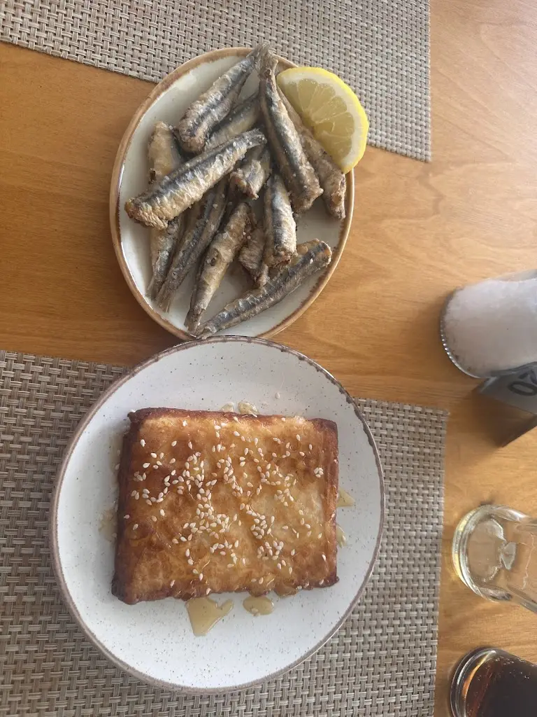 Jamie Lynn_Cicala restaurant & Cocktail bar_Ágios Stéfanos_review