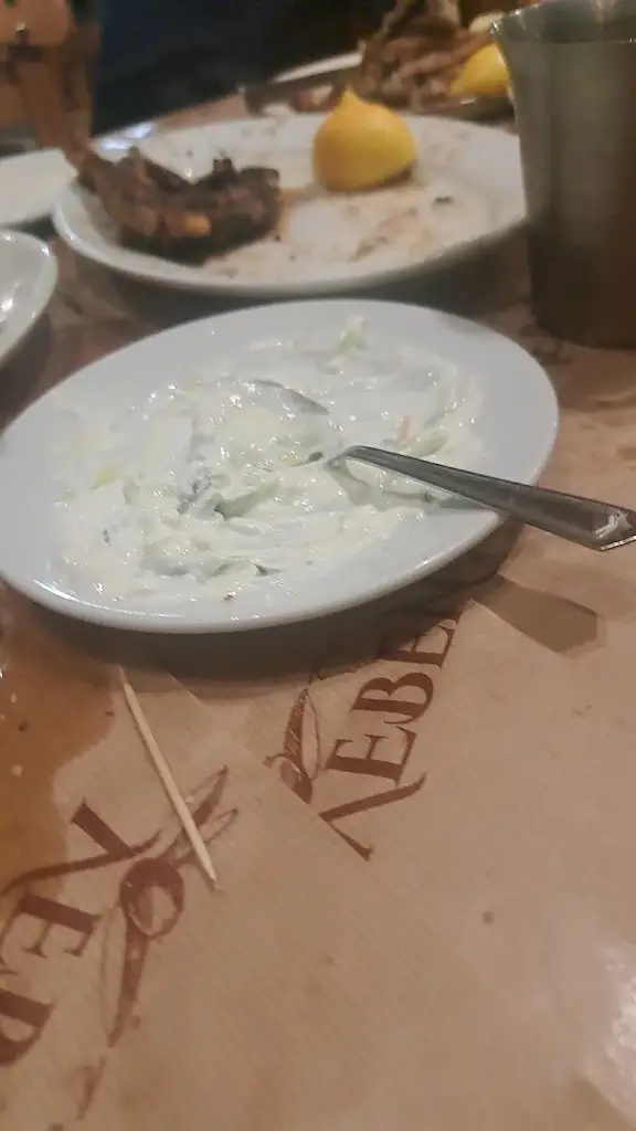 Ταβέρνα Λεβέντης_Petroúpolis_slider_image_2