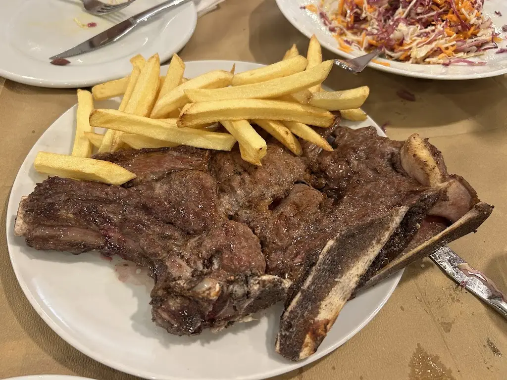 Galini Tavern_Polydéndri_slider_image_3