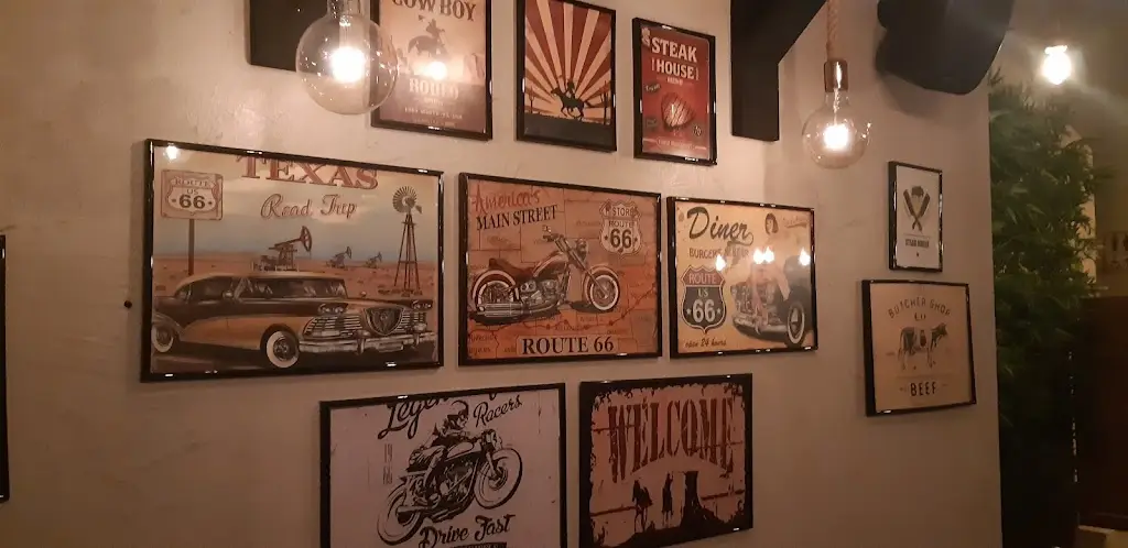 Athena Ski_Meat the Stars_Pikérmi_review