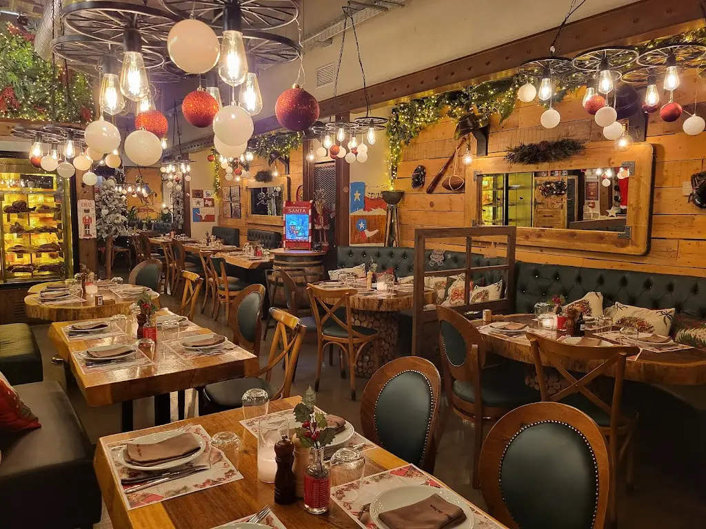 Meat the Stars Restaurant in Pikérmi