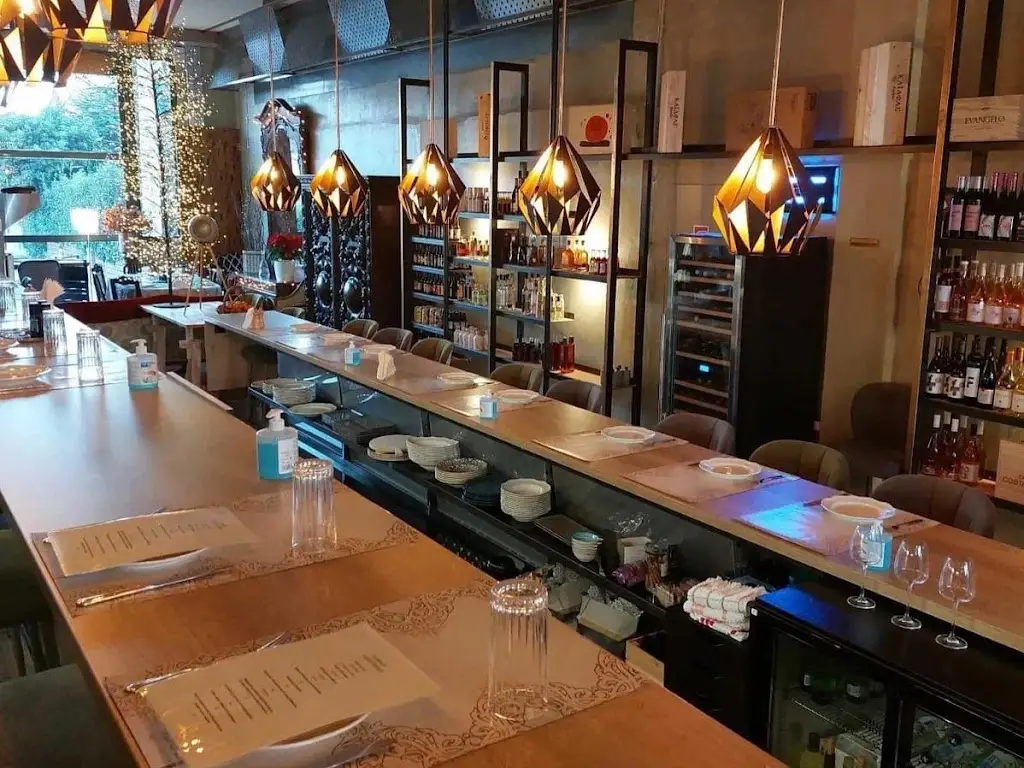 Alpha Pi Deli & Resto_Pikérmi_slider_image_1