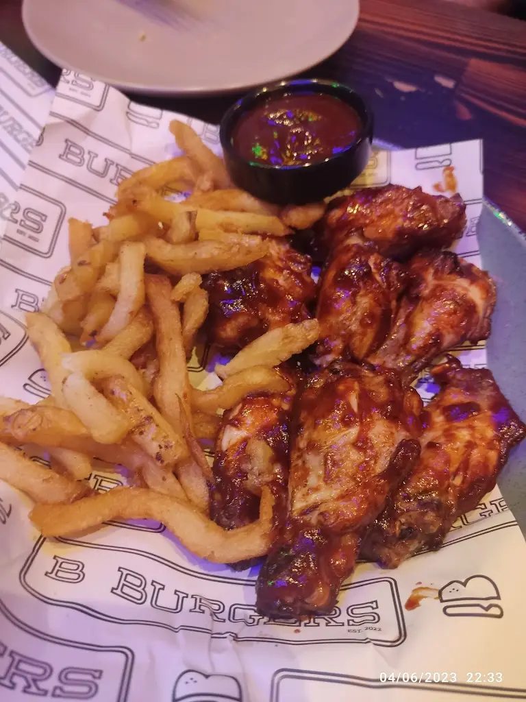 Menü_B_Burgers_Pikérmi_Bild_5