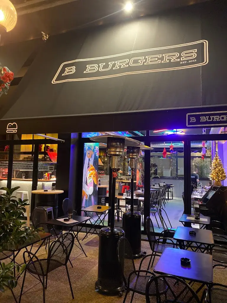 B_Burgers_Pikérmi_slider_image_1