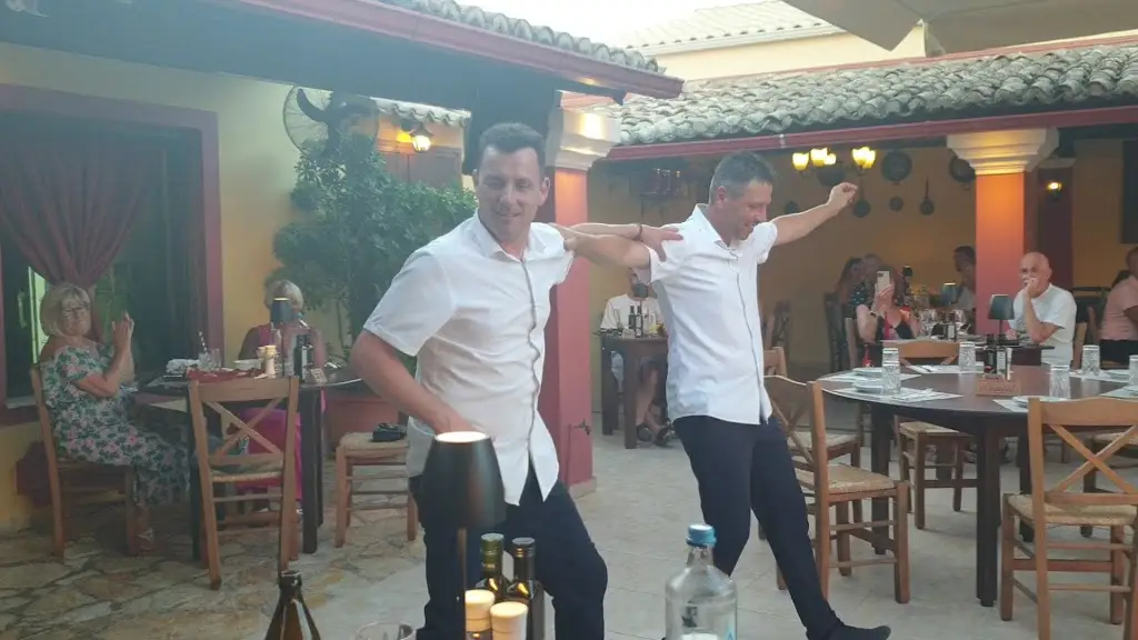 Zorbas Restaurant_Ágios Stéfanos_slider_image_2