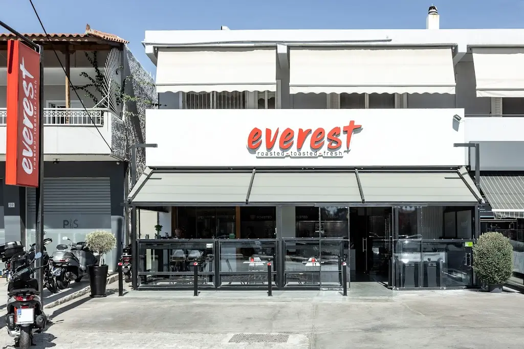 everest Restaurant in Pikérmi