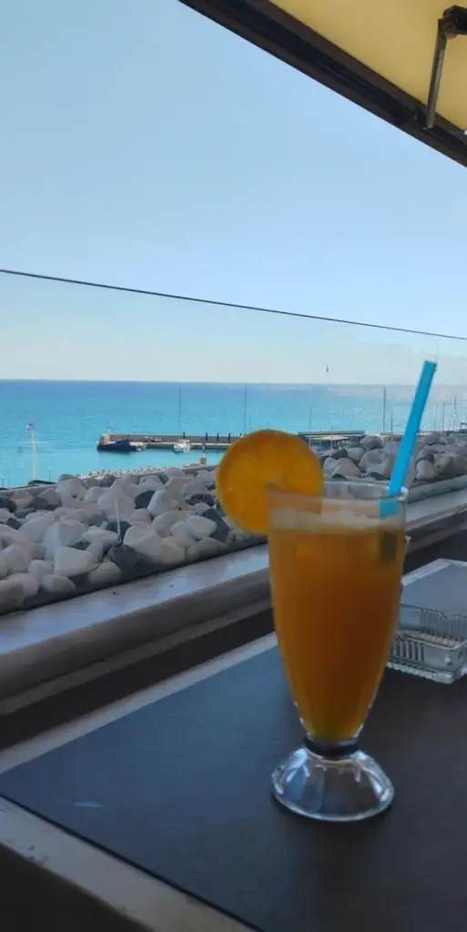 Gyorgy Badari_Mira Restaurant (Piraeus)_Piraeus_Bewertung