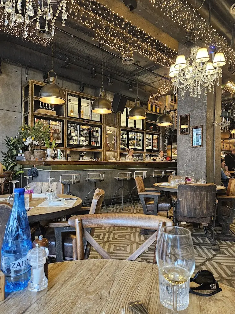 Italida Restaurant_Piraeus_slider_image_3