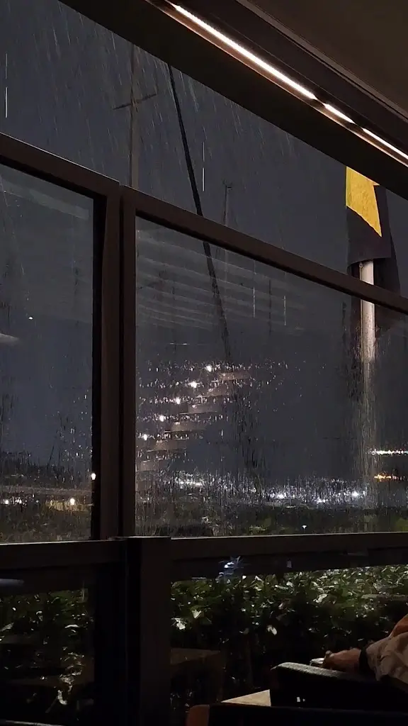 Vasiliki Zachara_Istioploikos_Piraeus_Bewertung